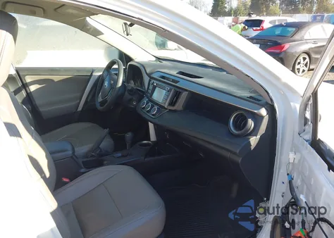 2015 Toyota Rav4 Le z USA, uszkodzony, nr VIN 2T3BFREV9FW313357